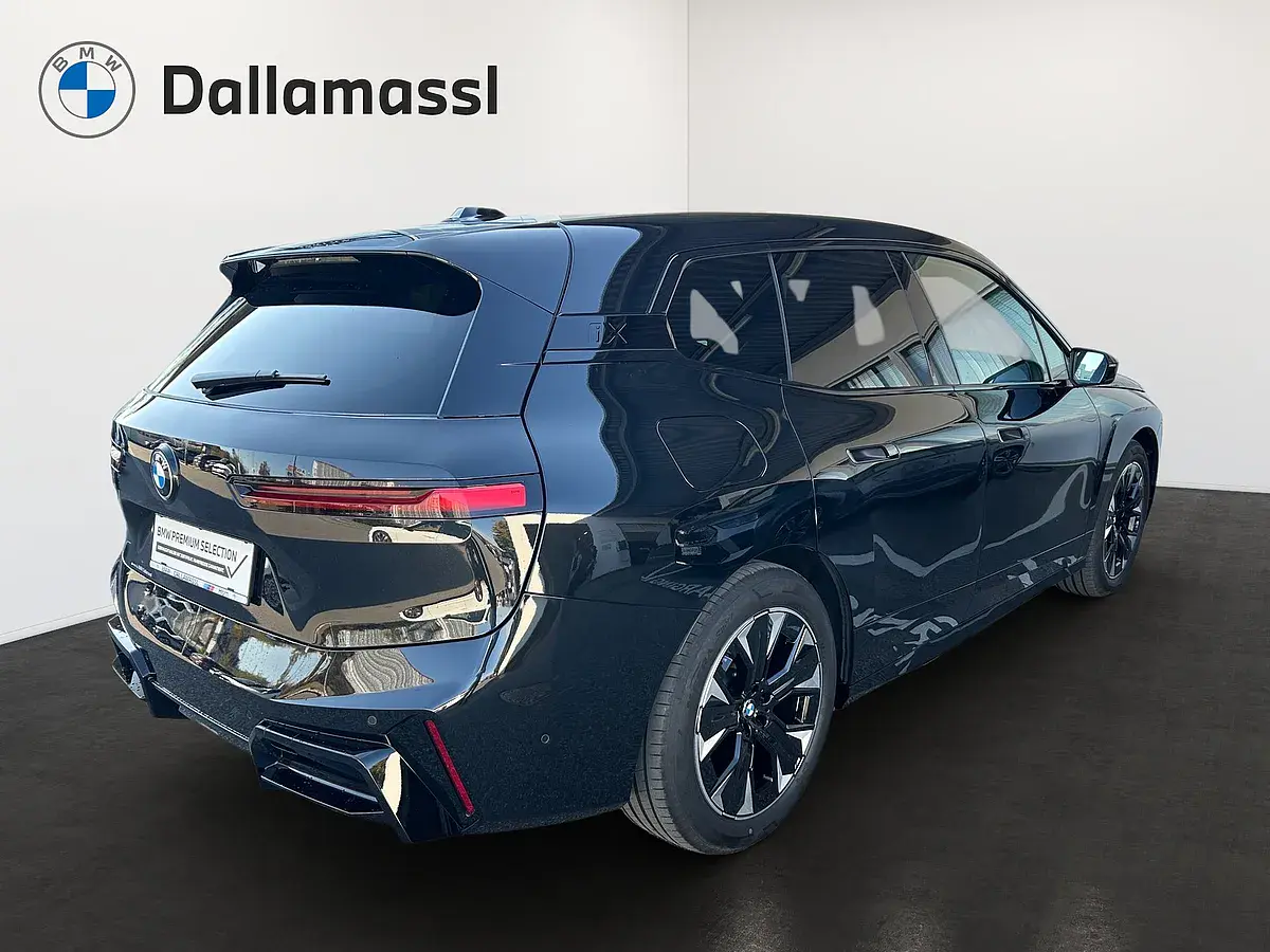 Bild 3 - BMW iX xDrive45 