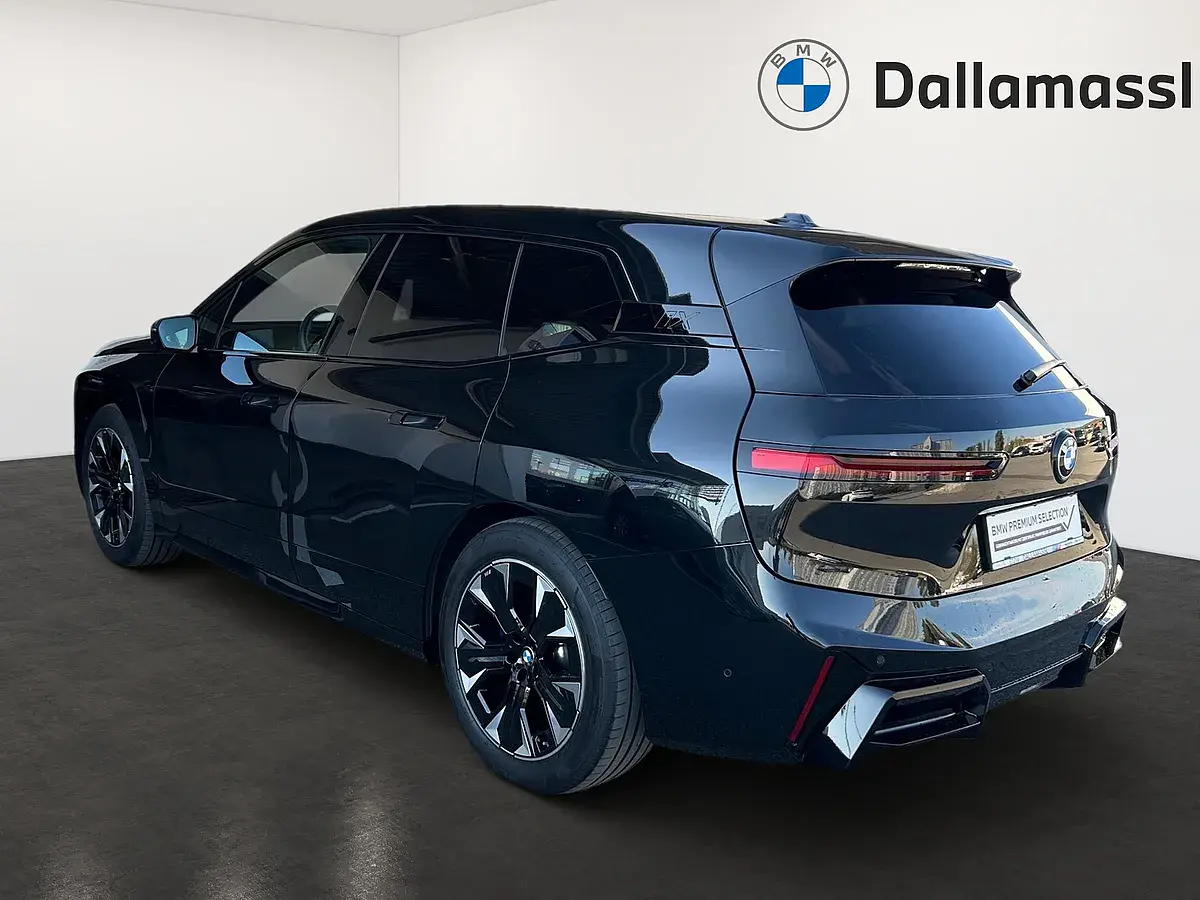 Bild 4 - BMW iX xDrive45 