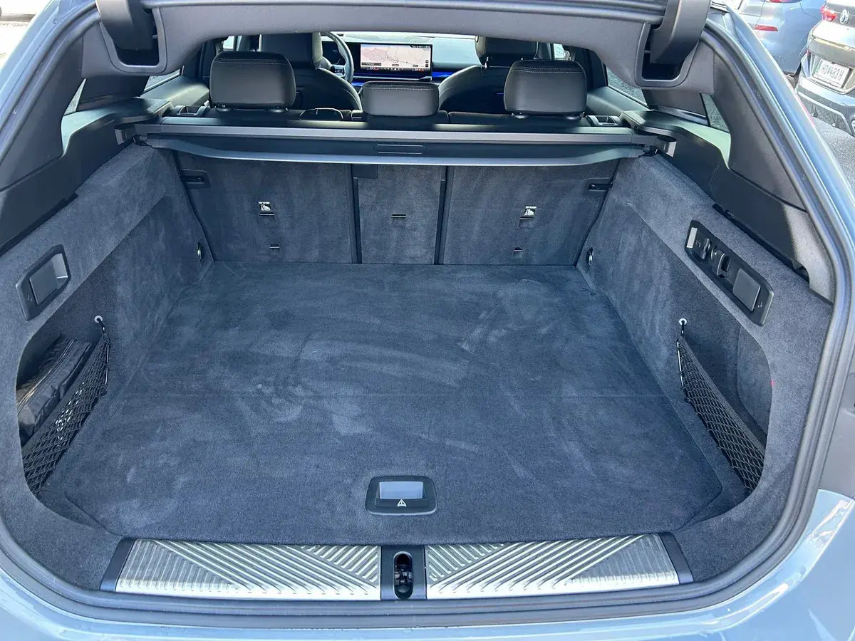 Bild 12 - BMW i5 eDrive40