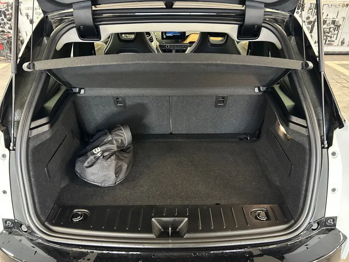 Bild 12 - BMW i3 