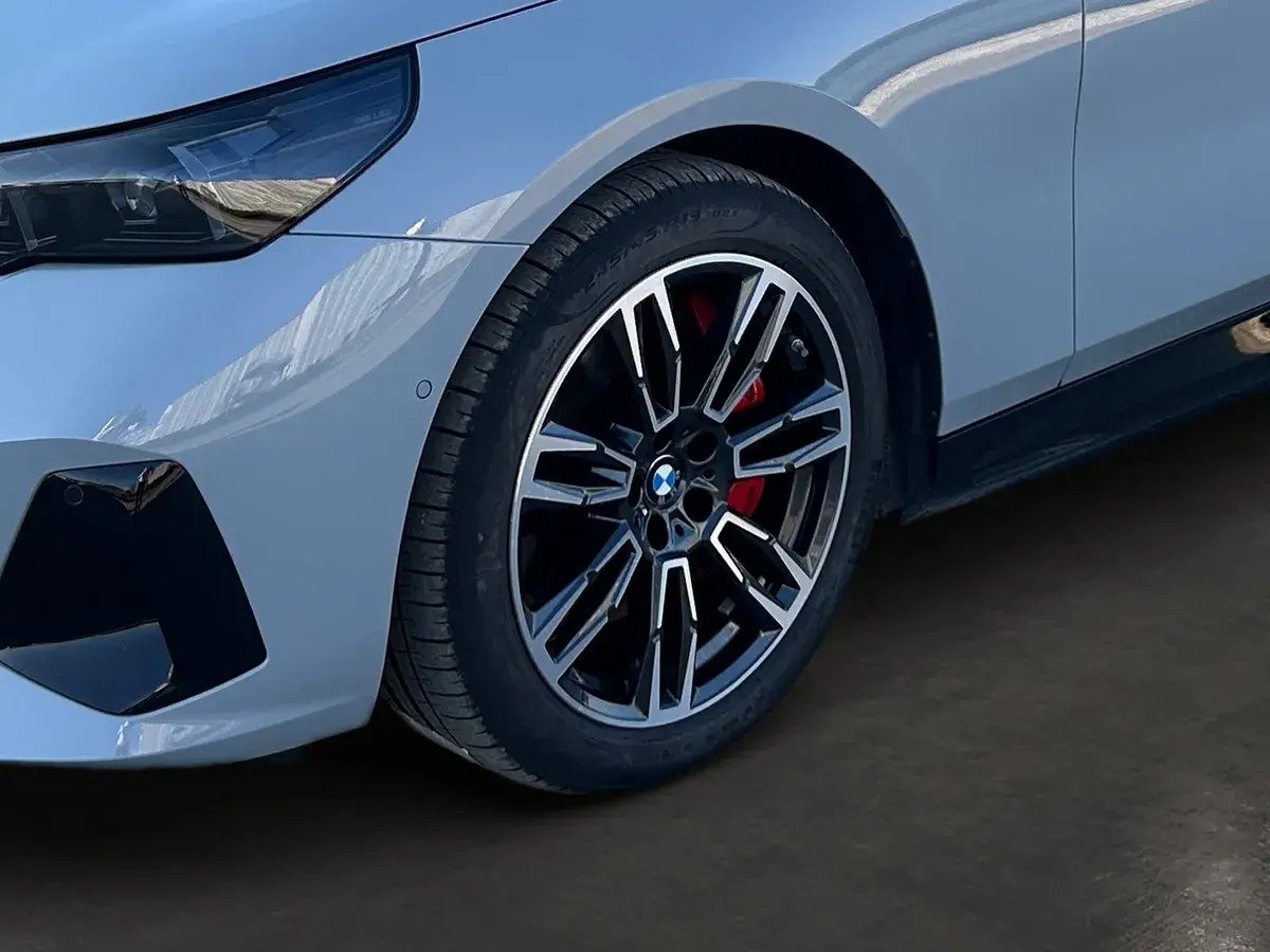 Bild 6 - BMW i5 eDrive40