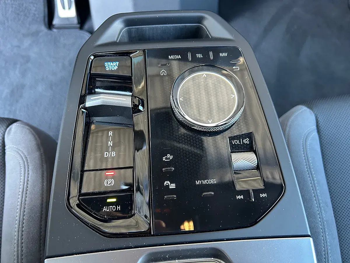 Bild 19 - BMW iX xDrive45 